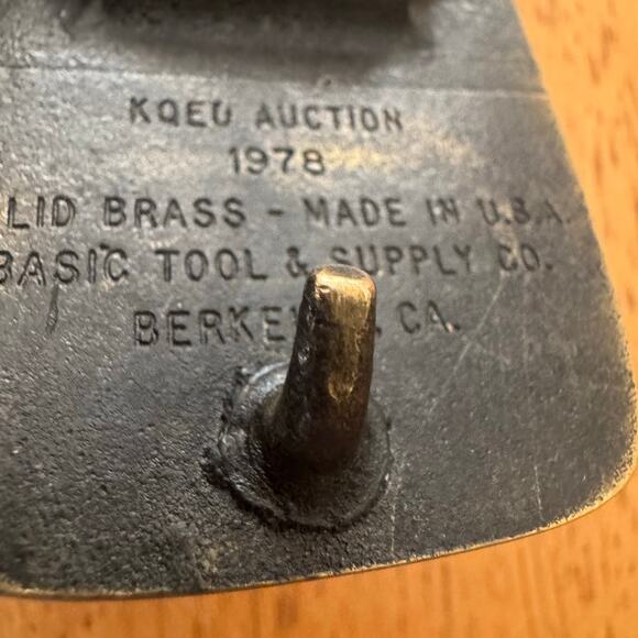 Vintage 1978 KQED Auction Brass Belt Buckle San Francisco Public FM Radio - Picture 5 of 10